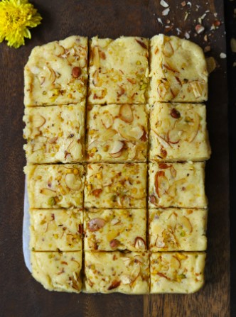 Festival Special Premium (Khoya Barfi) Delicious Indian Traditional Sweets To Sweeten Up Your Celebration Best Gift For All Occasions Rakhi,Marriage,Diwali,Holi