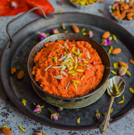 Festival Special Premium (Gajar Halwa) Delicious Indian Traditional Sweets To Sweeten Up Your Celebration Best Gift For All Occasions Rakhi,Marriage,Diwali,Holi