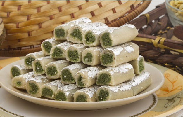 Festival Special Premium (Kaju Roll) Delicious Indian Traditional Sweets To Sweeten Up Your Celebration Best Gift For All Occasions Rakhi,Marriage,Diwali,Holi