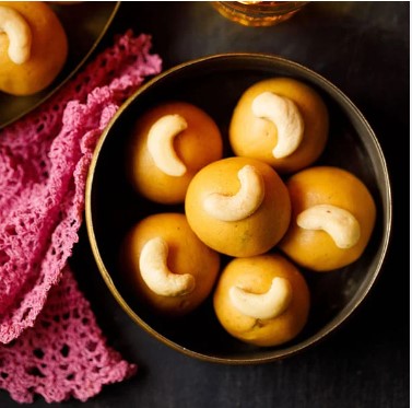 Festival Special Premium (Besan Ladoo) Delicious Indian Traditional Sweets To Sweeten Up Your Celebration Best Gift For All Occasions Rakhi,Marriage,Diwali,Holi