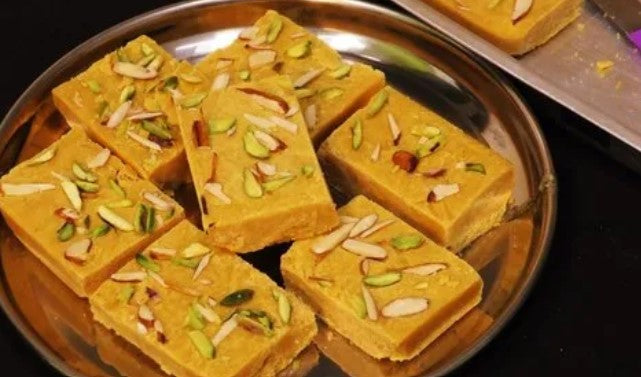 Festival Special Premium (Besan Burfi) Delicious Indian Traditional Sweets To Sweeten Up Your Celebration Best Gift For All Occasions Rakhi,Marriage,Diwali,Holi